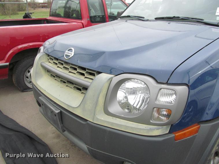 image for item J2586 2002 Nissan Exterra SE SUV