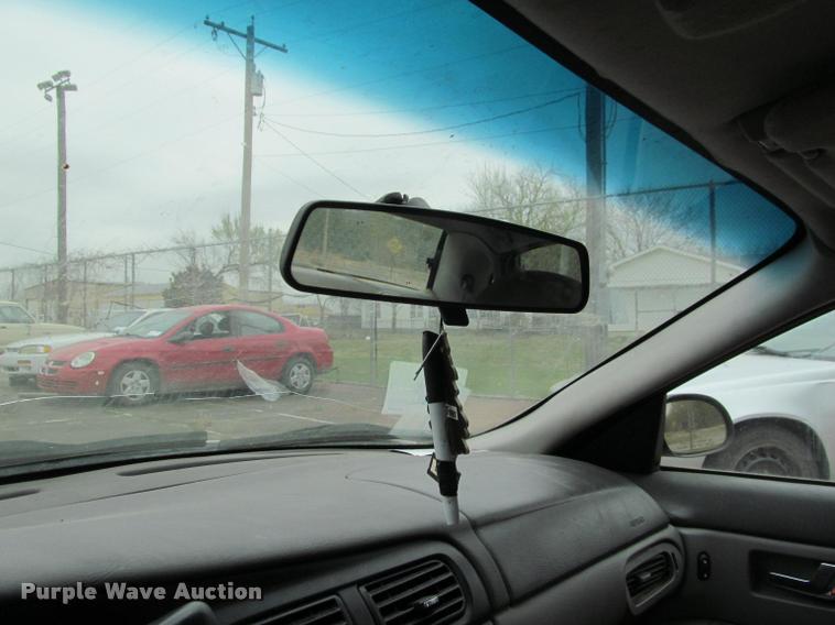 image for item J2587 2002 Ford Taurus SES