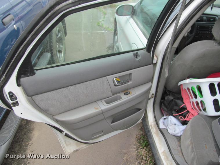 image for item J2587 2002 Ford Taurus SES