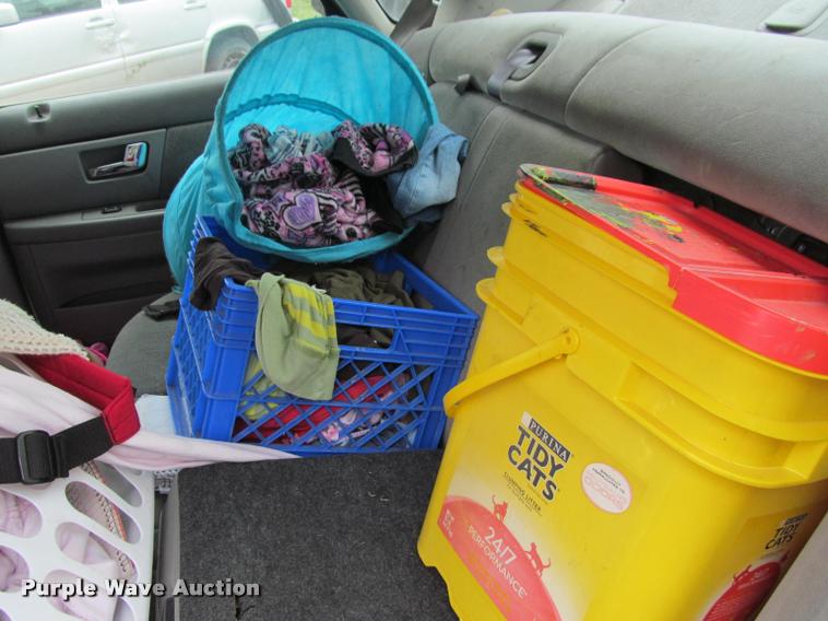 image for item J2587 2002 Ford Taurus SES