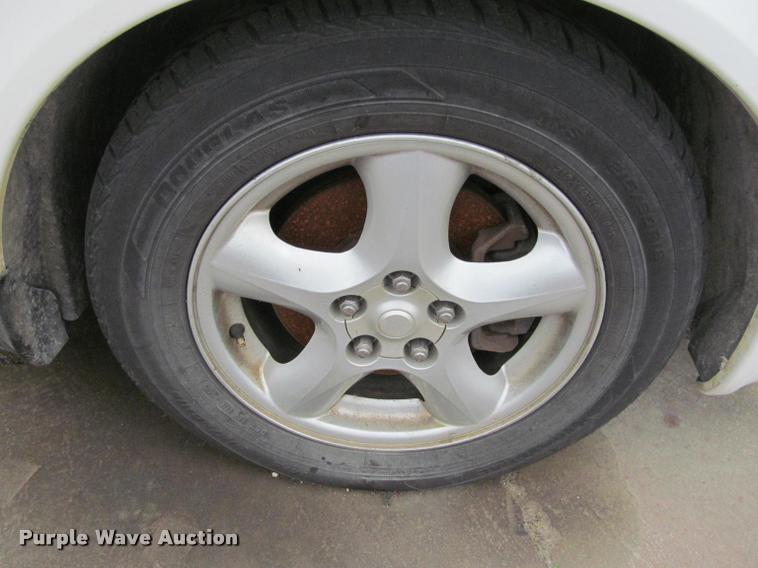 image for item J2587 2002 Ford Taurus SES