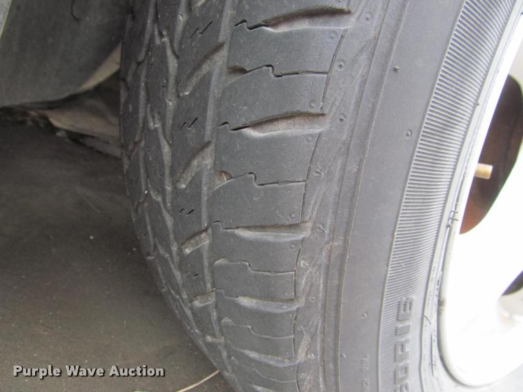 image for item J2587 2002 Ford Taurus SES