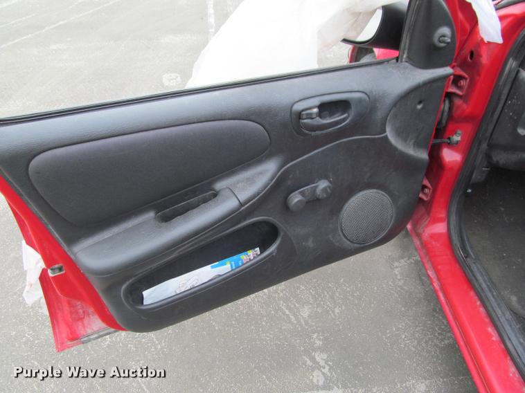 image for item J2588 2003 Dodge Neon