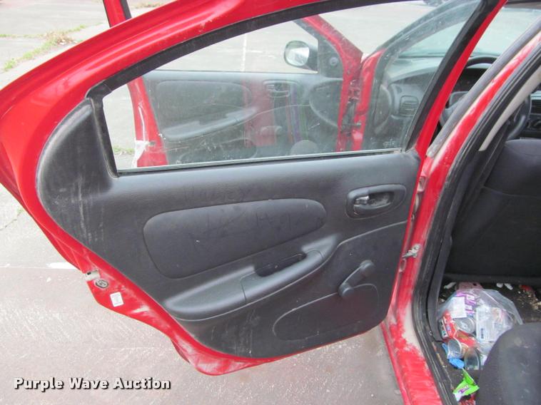 image for item J2588 2003 Dodge Neon