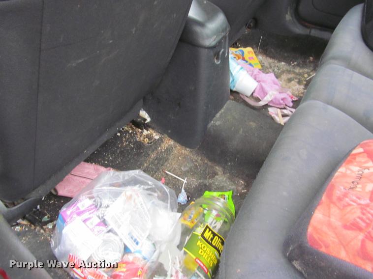 image for item J2588 2003 Dodge Neon