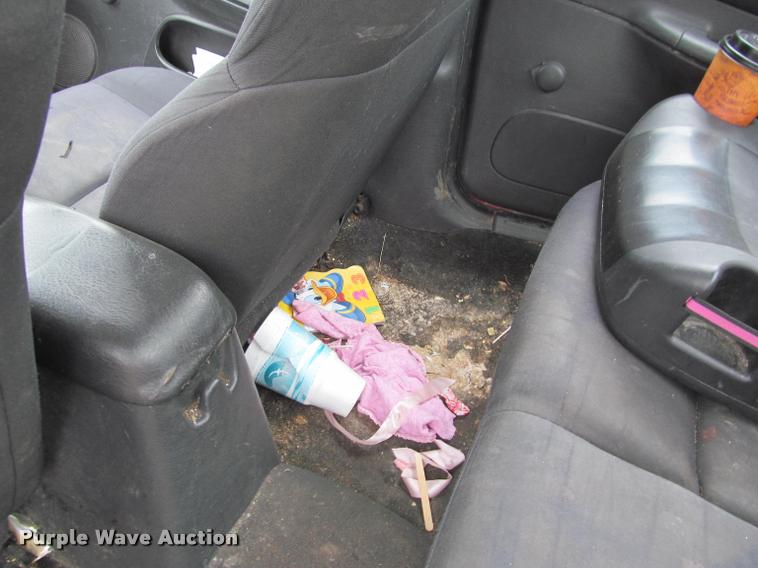 image for item J2588 2003 Dodge Neon