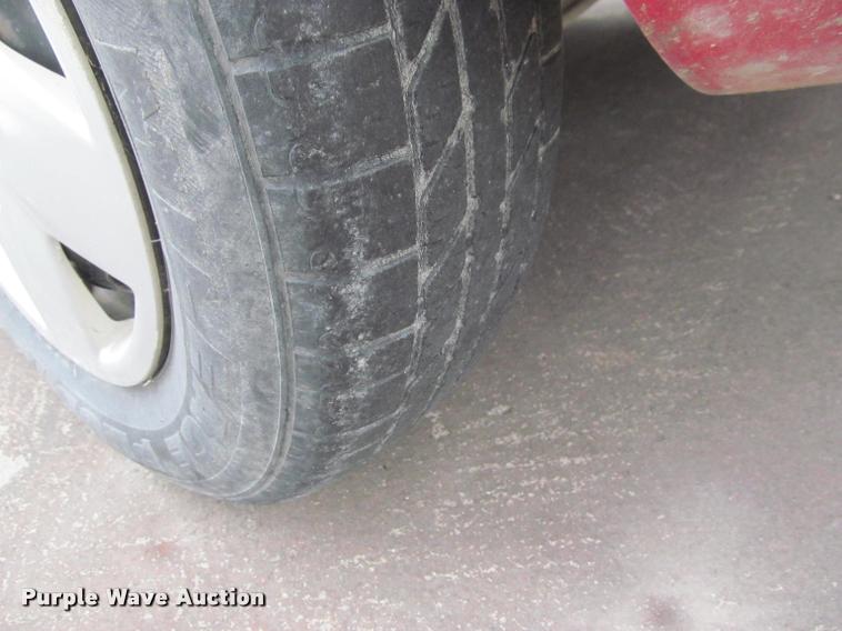 image for item J2588 2003 Dodge Neon