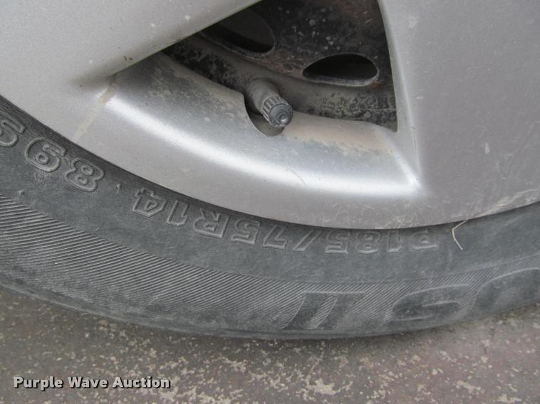 image for item J2588 2003 Dodge Neon