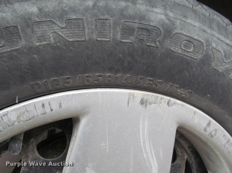 image for item J2588 2003 Dodge Neon