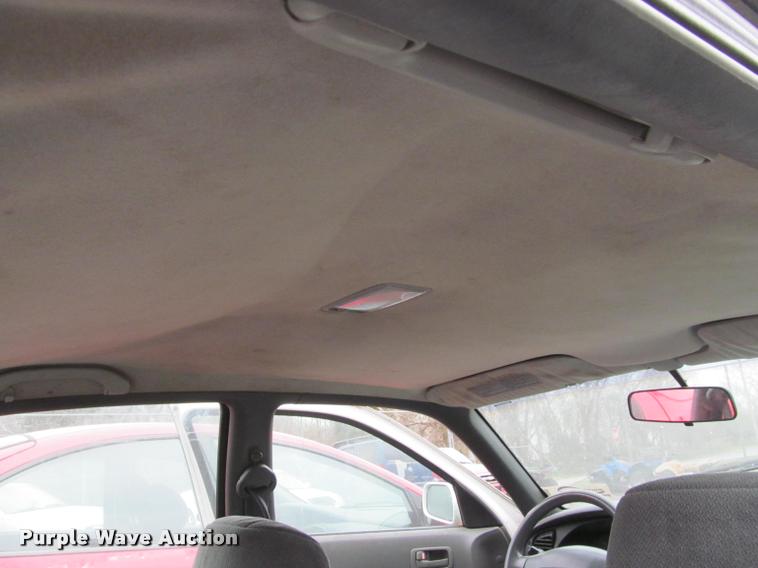 image for item J2589 1995 Toyota Camry