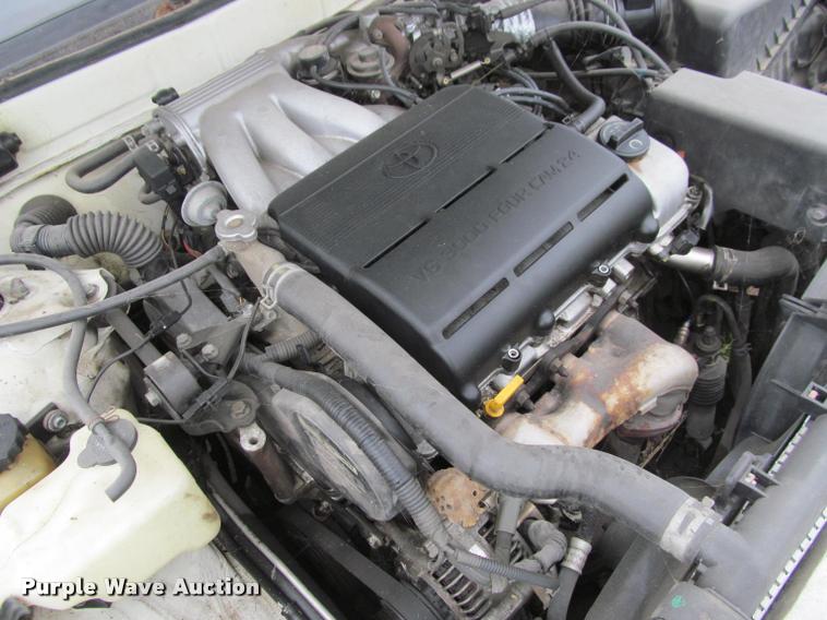 image for item J2589 1995 Toyota Camry