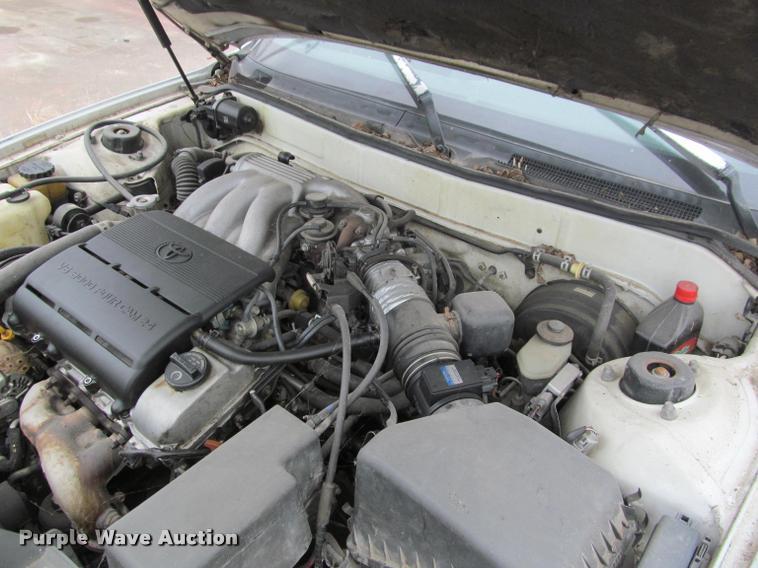 image for item J2589 1995 Toyota Camry