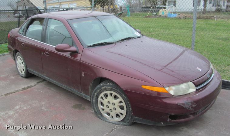 image for item J2590 2002 Saturn LS