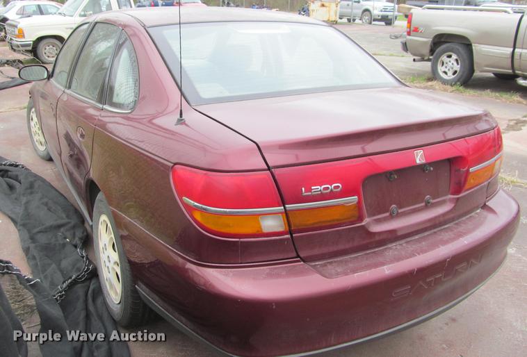 image for item J2590 2002 Saturn LS