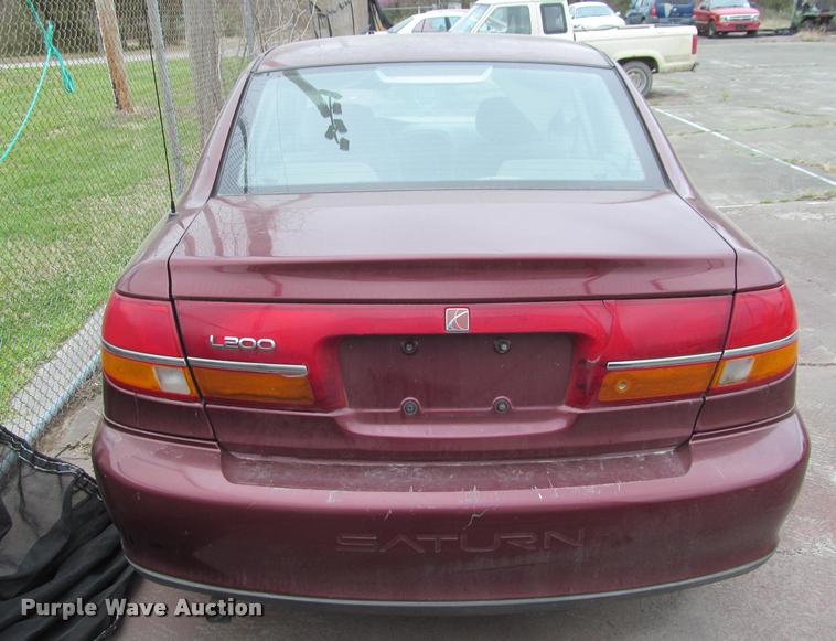 image for item J2590 2002 Saturn LS