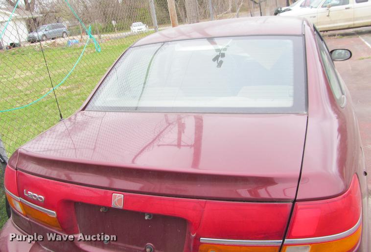 image for item J2590 2002 Saturn LS