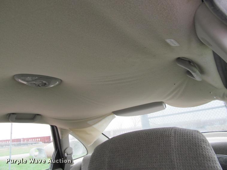 image for item J2590 2002 Saturn LS