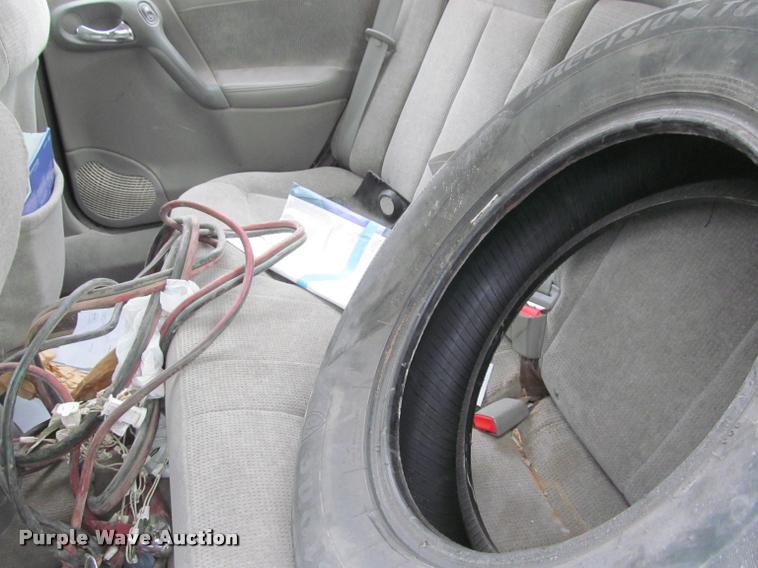 image for item J2590 2002 Saturn LS