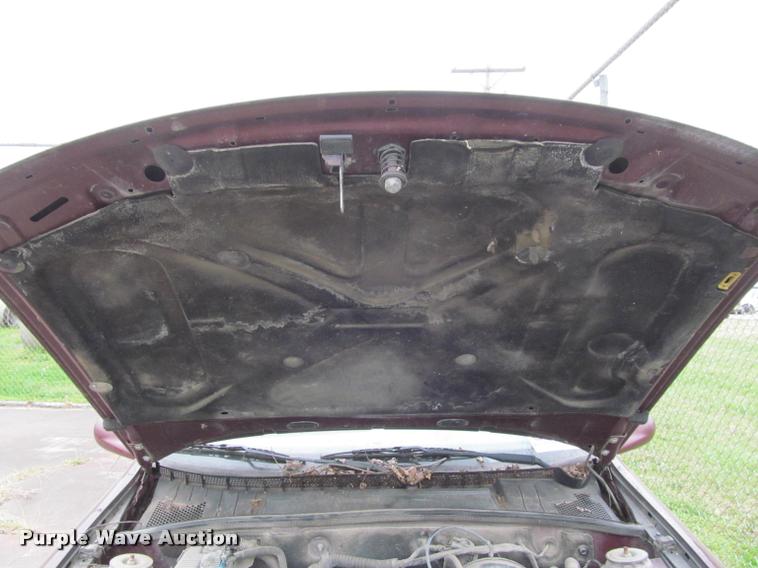 image for item J2590 2002 Saturn LS