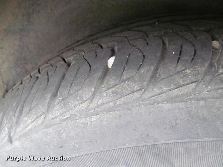 image for item J2590 2002 Saturn LS