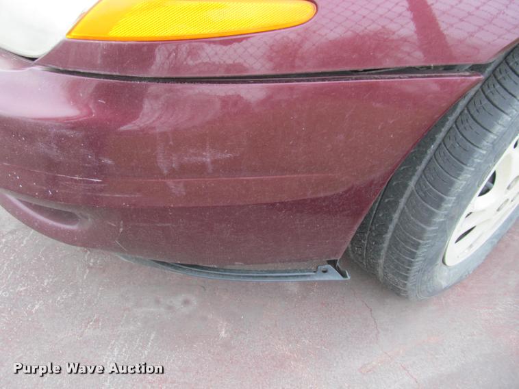 image for item J2590 2002 Saturn LS