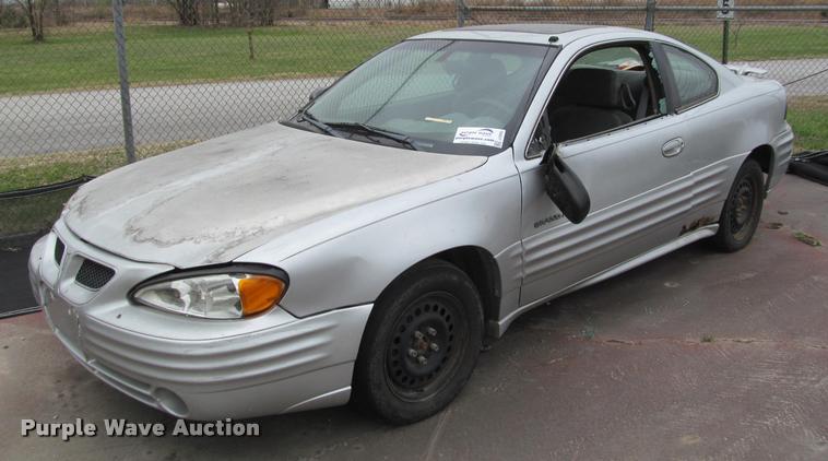 image for item J2592 2002 Pontiac Grand AM SE