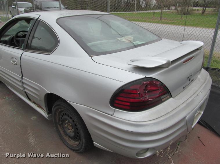image for item J2592 2002 Pontiac Grand AM SE
