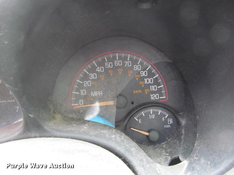 image for item J2592 2002 Pontiac Grand AM SE