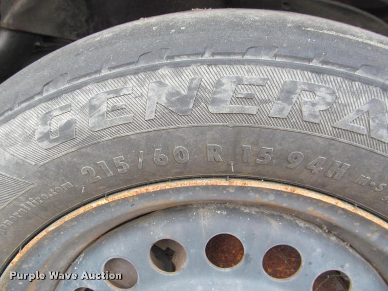 image for item J2592 2002 Pontiac Grand AM SE