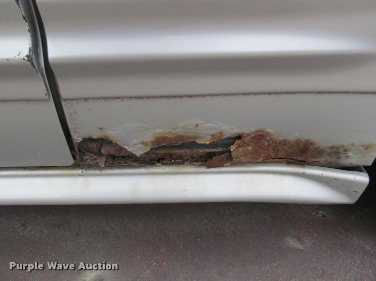 image for item J2592 2002 Pontiac Grand AM SE