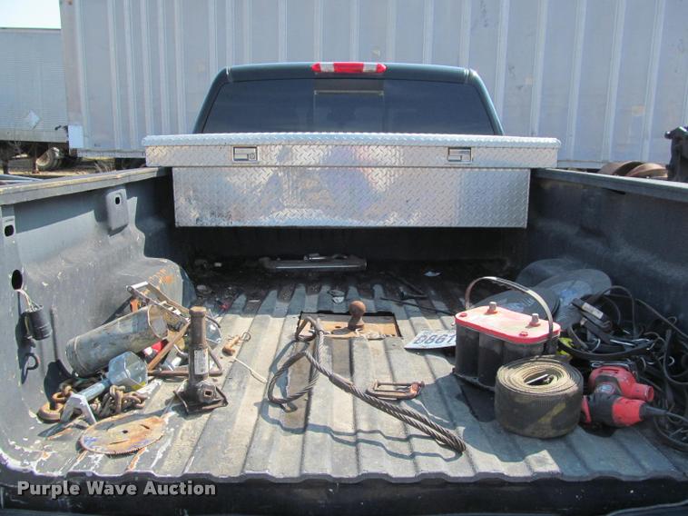 image for item J2595 2008 Chevrolet Silverado 2500HD Z71 Crew Cab pickup truck