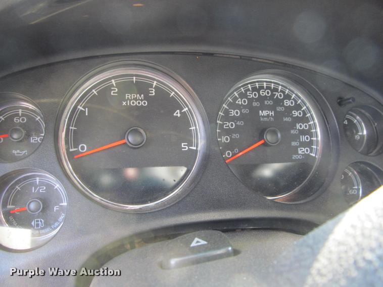 image for item J2595 2008 Chevrolet Silverado 2500HD Z71 Crew Cab pickup truck