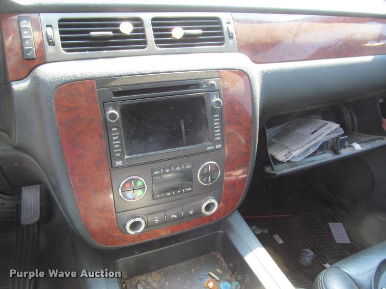 image for item J2595 2008 Chevrolet Silverado 2500HD Z71 Crew Cab pickup truck