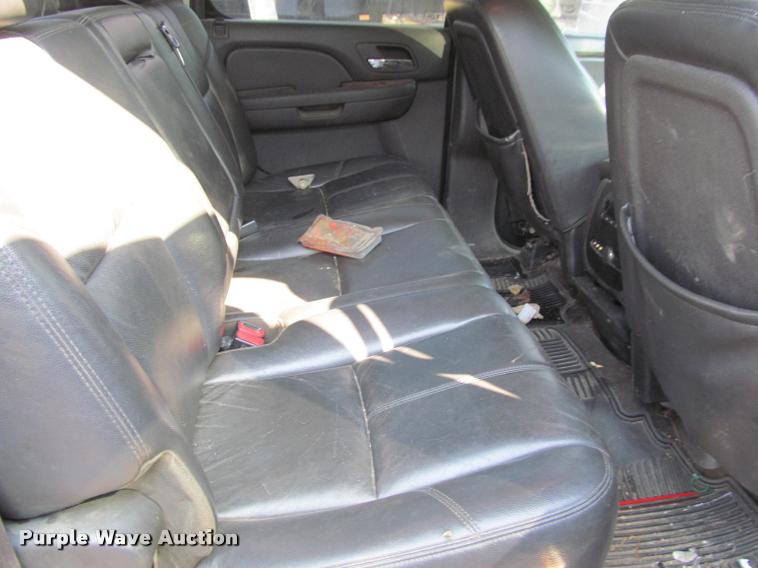 image for item J2595 2008 Chevrolet Silverado 2500HD Z71 Crew Cab pickup truck