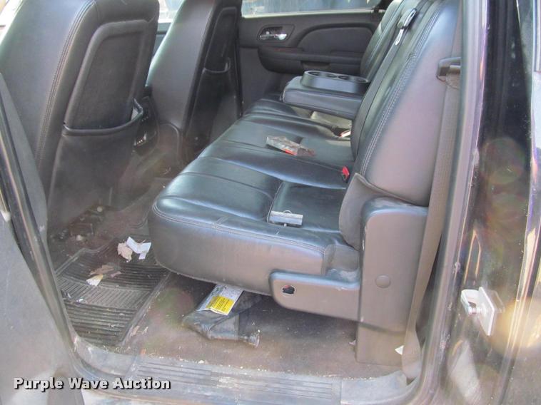 image for item J2595 2008 Chevrolet Silverado 2500HD Z71 Crew Cab pickup truck