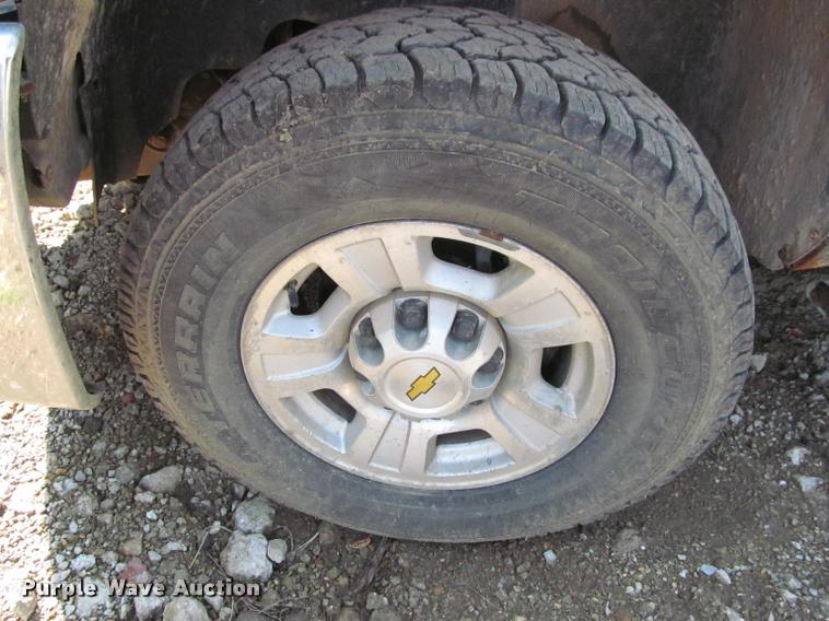 image for item J2595 2008 Chevrolet Silverado 2500HD Z71 Crew Cab pickup truck