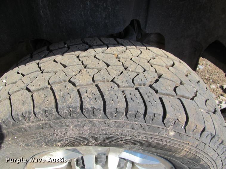 image for item J2595 2008 Chevrolet Silverado 2500HD Z71 Crew Cab pickup truck