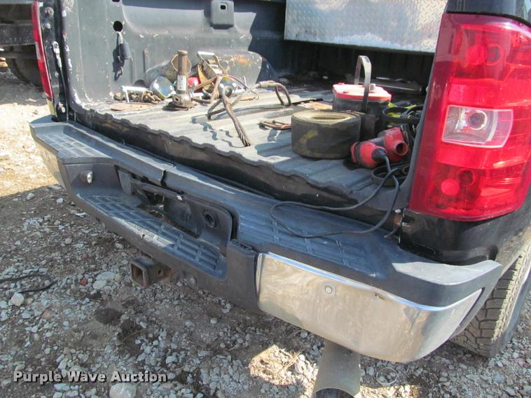 image for item J2595 2008 Chevrolet Silverado 2500HD Z71 Crew Cab pickup truck