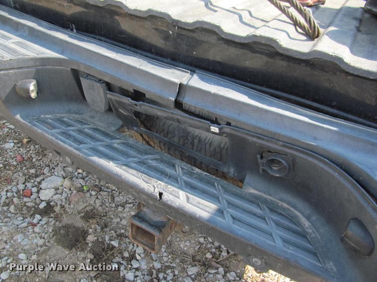 image for item J2595 2008 Chevrolet Silverado 2500HD Z71 Crew Cab pickup truck