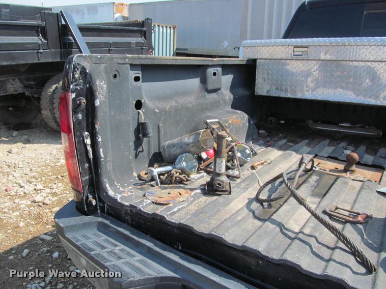 image for item J2595 2008 Chevrolet Silverado 2500HD Z71 Crew Cab pickup truck