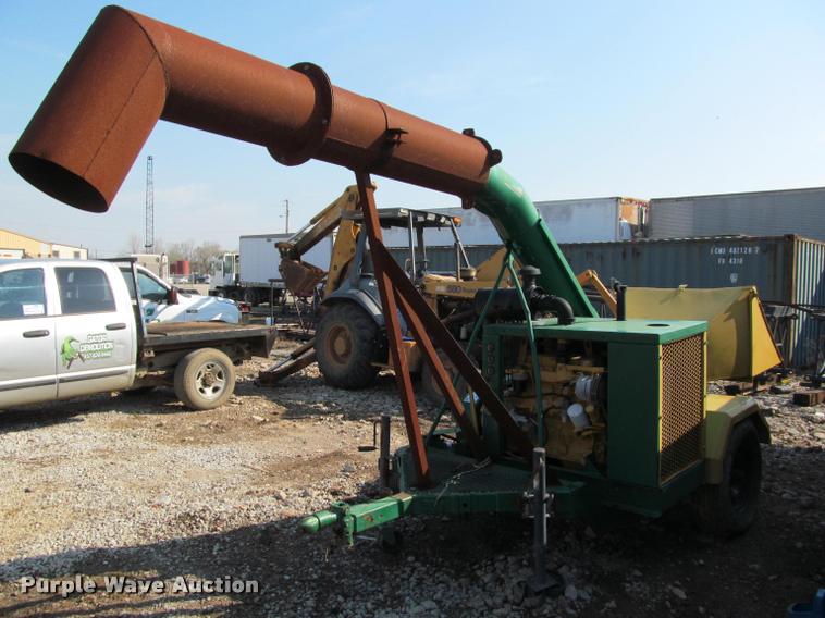 image for item J2598 Wood chipper