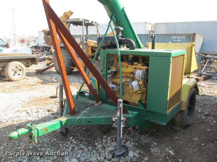 image for item J2598 Wood chipper