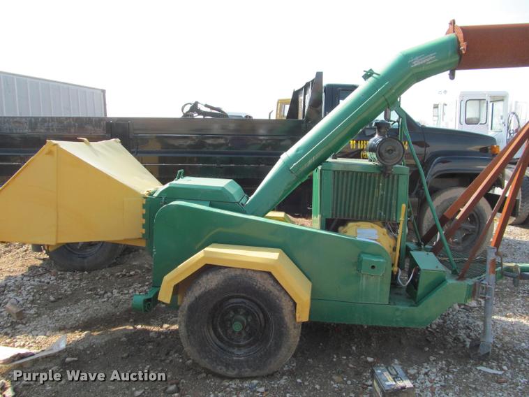 image for item J2598 Wood chipper