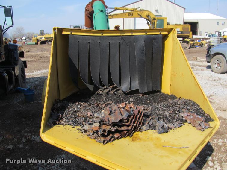 image for item J2598 Wood chipper