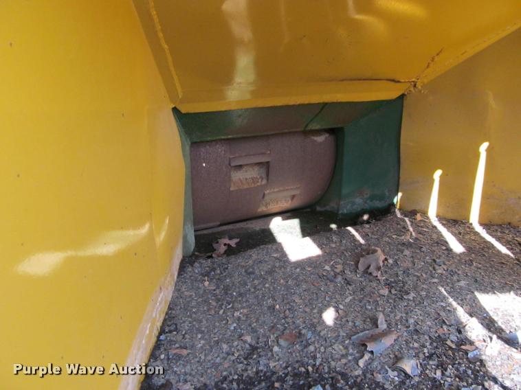 image for item J2598 Wood chipper