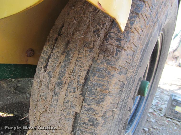 image for item J2598 Wood chipper