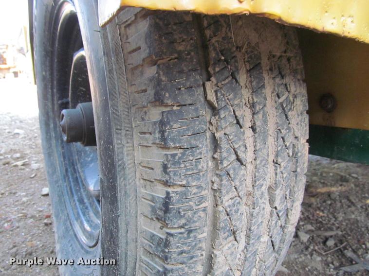 image for item J2598 Wood chipper