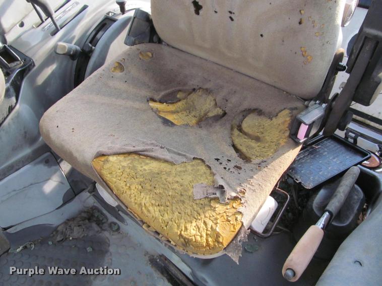 image for item J2601 Ford New Holland tractor