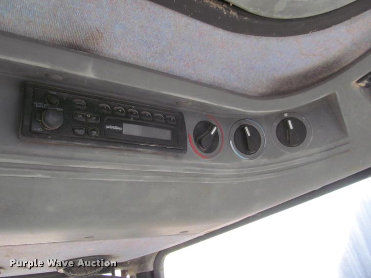 image for item J2601 Ford New Holland tractor