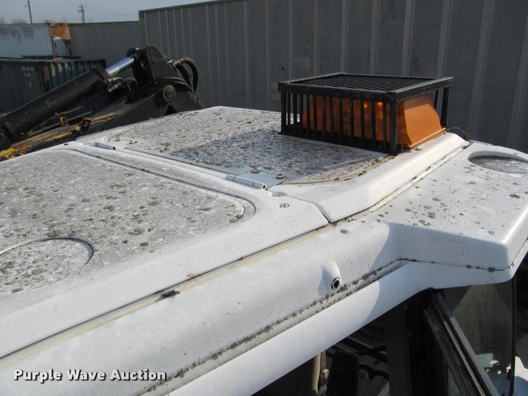 image for item J2601 Ford New Holland tractor